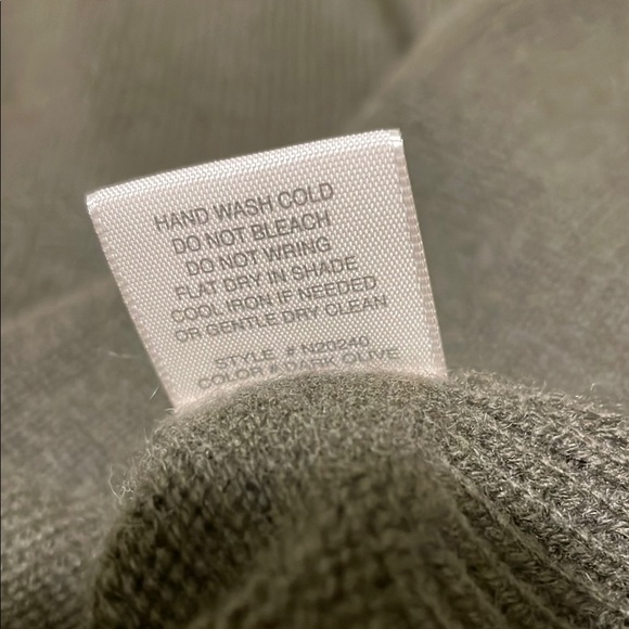 NAKEDCASHMERE Olive Green Women's Boyfriend Cardigan Sweater OS like new - Picture 5 of 6